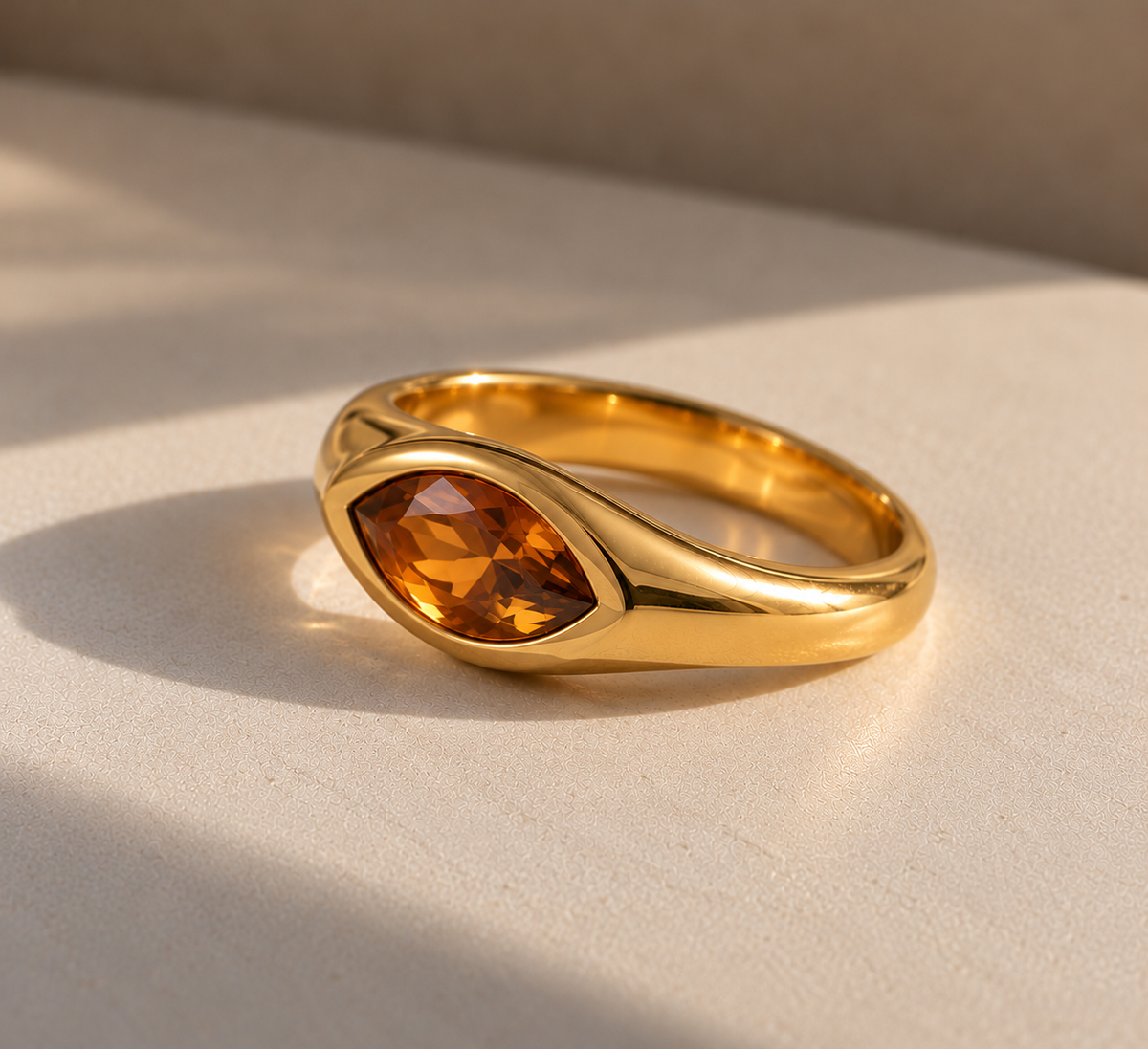 Marquise-Siegelring aus 316L-Edelstahl, 18K vergoldet – Geschenk für Reiterinnen